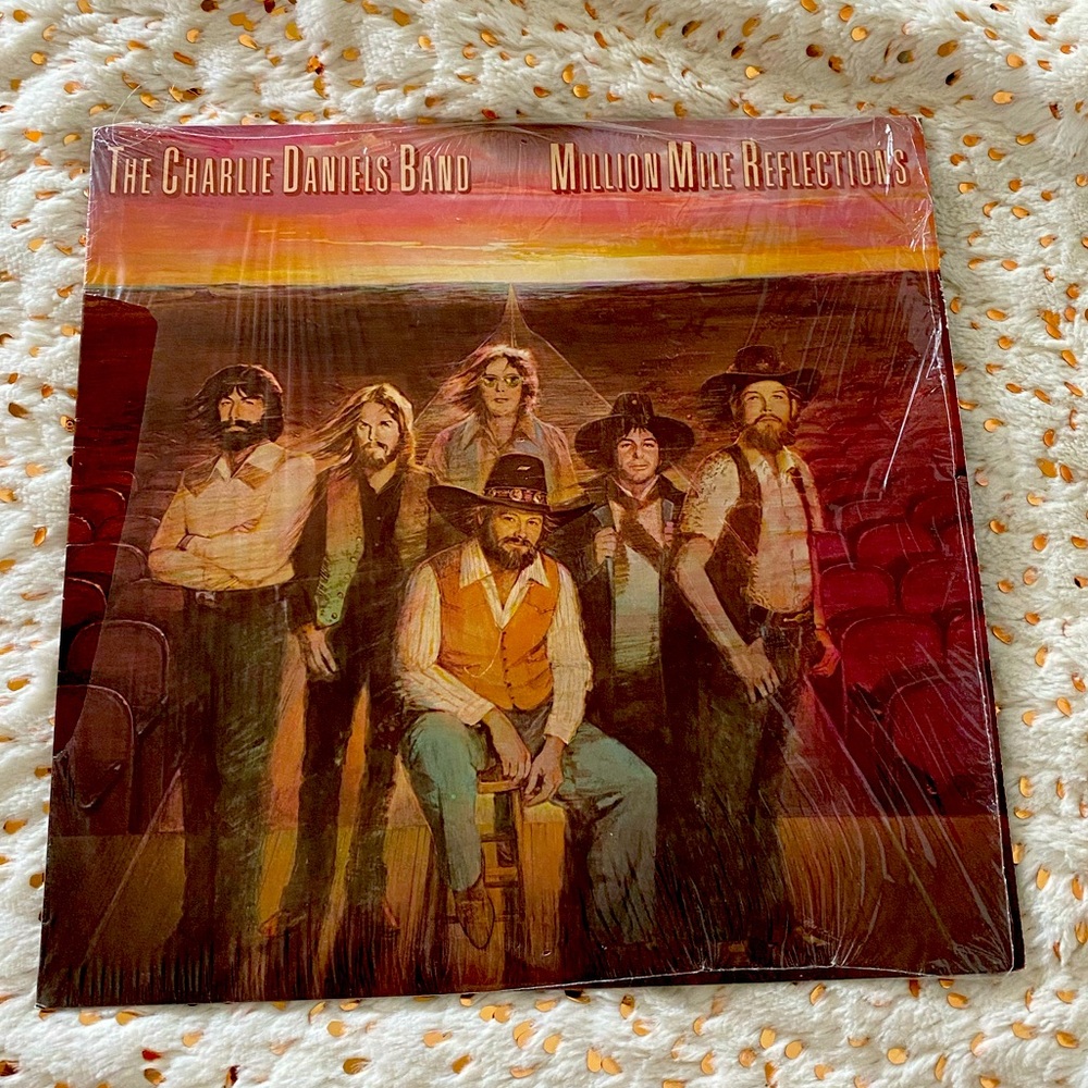 The Charlie Daniel’s Band The Million Mile Reflections Vinyl. 1979. Retro.